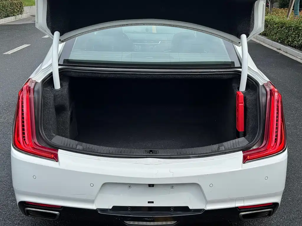 Cadillac XTS 2019 — фото 17