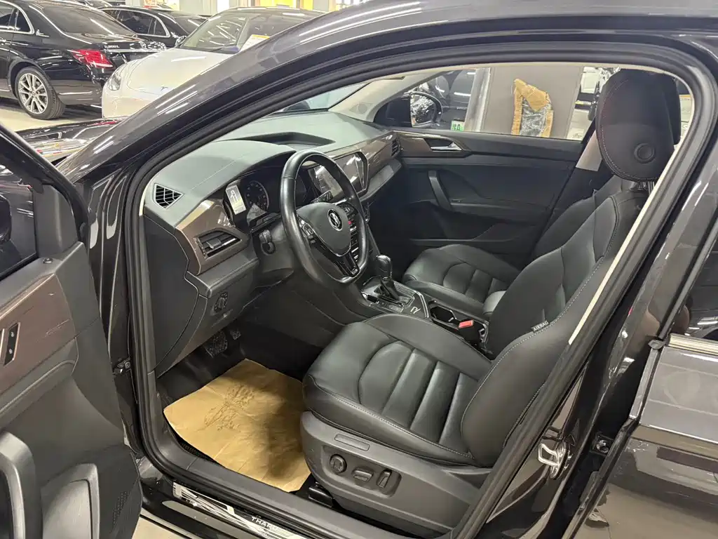 Volkswagen Tharu 2022