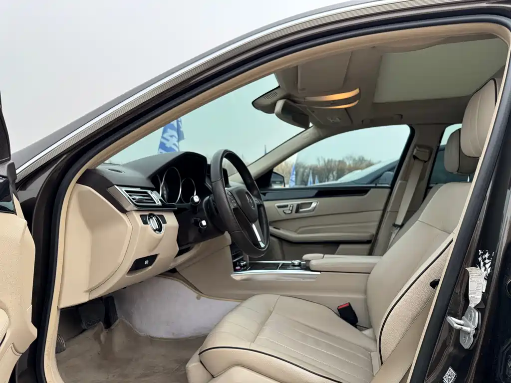 Mercedes-Benz E-Class 2015