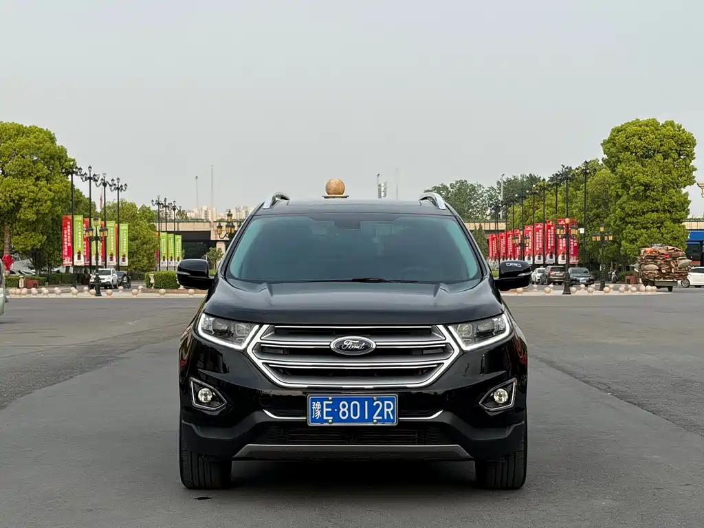 Ford Edge 2017 — фото 2