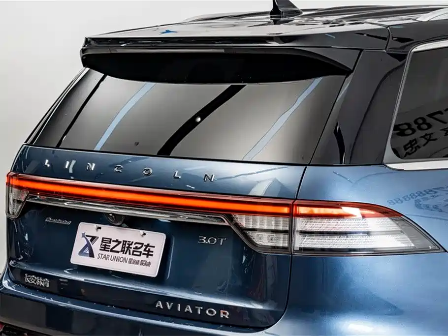 Lincoln Aviator 2023 — фото 9