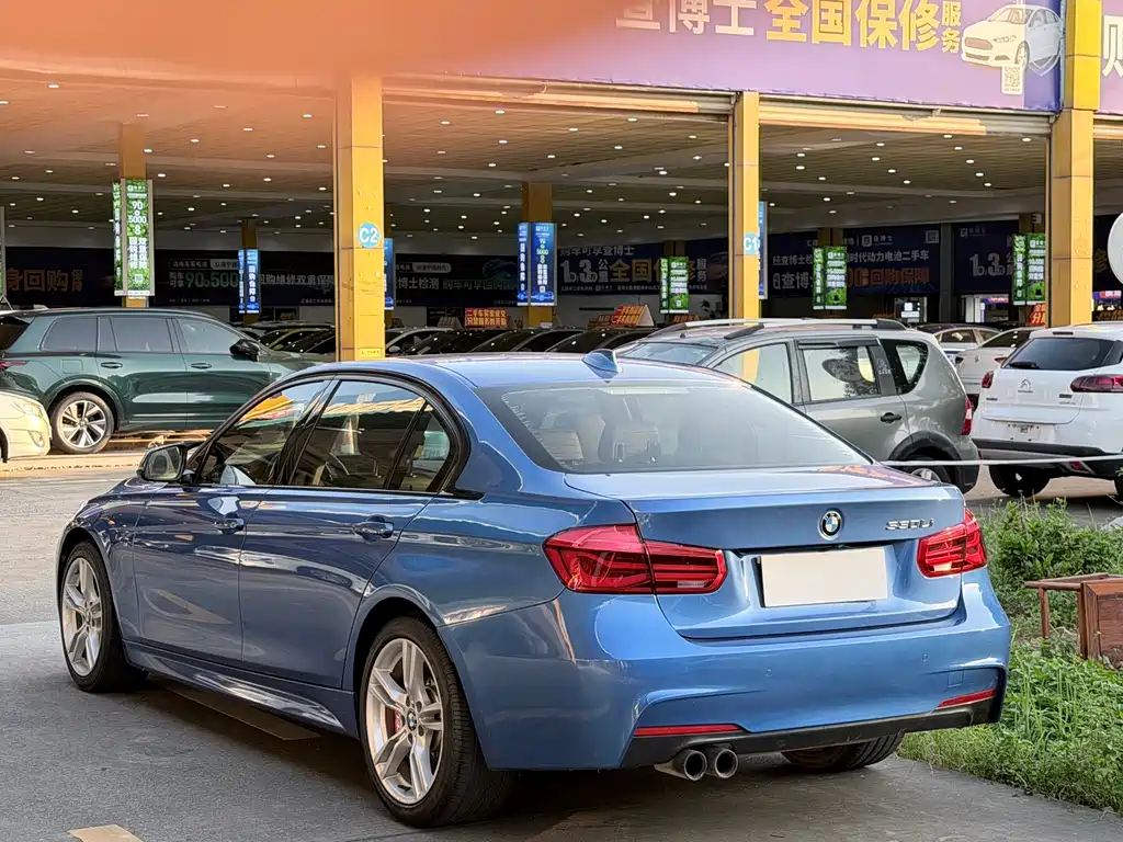 BMW 3 Series 2017 — фото 12