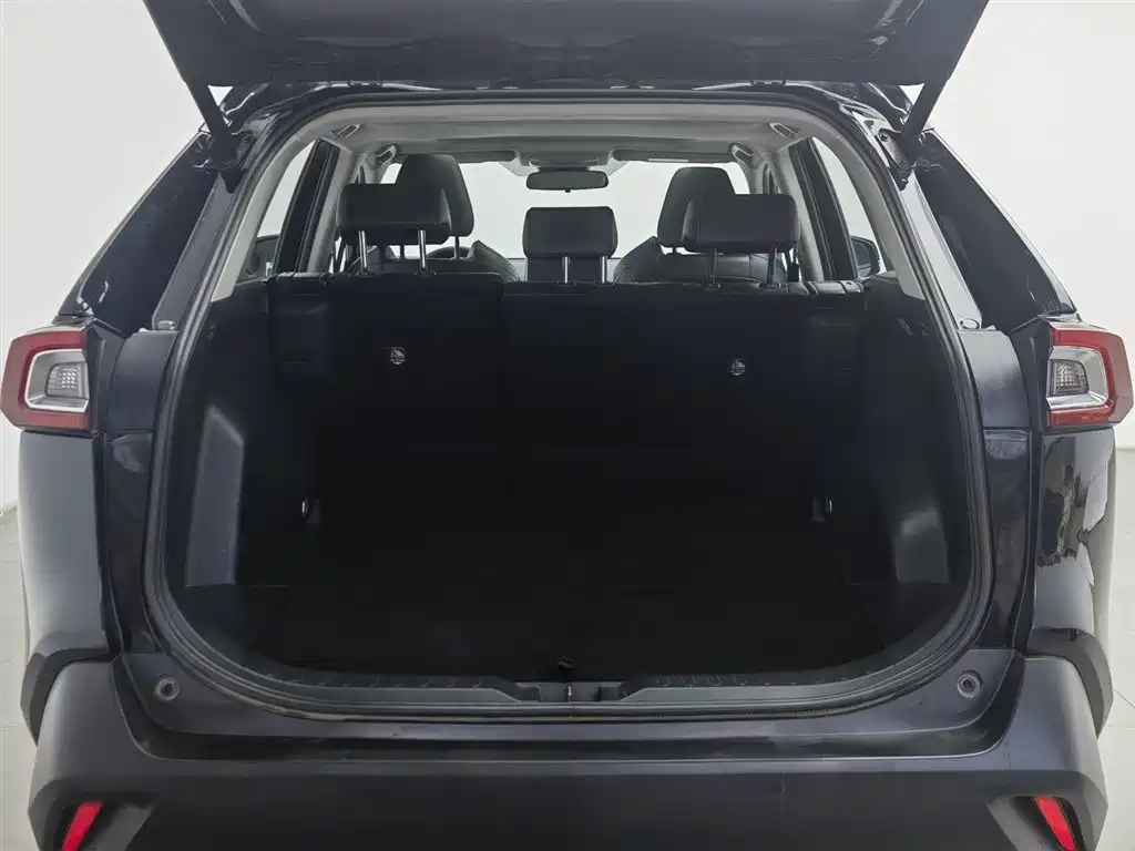 Toyota Wildlander 2021 — фото 16