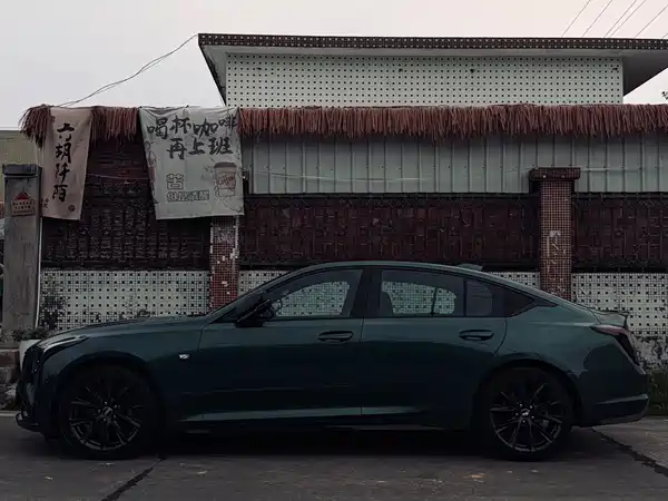 Cadillac CT5 2025