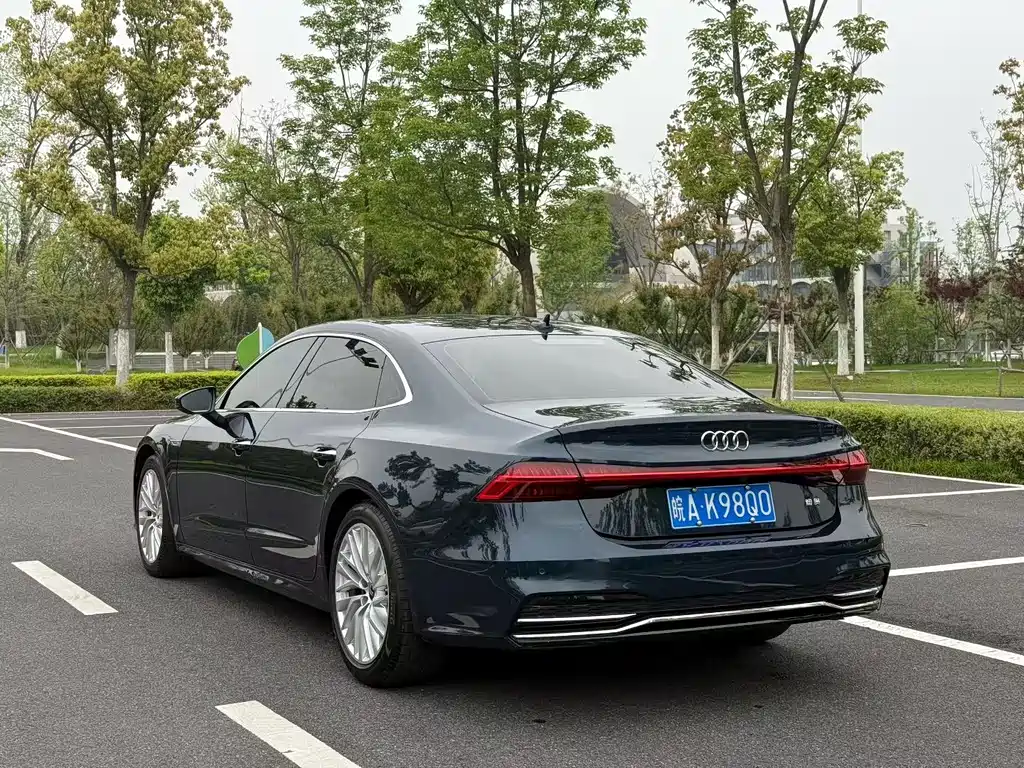 Audi A7L 2023 — фото 6