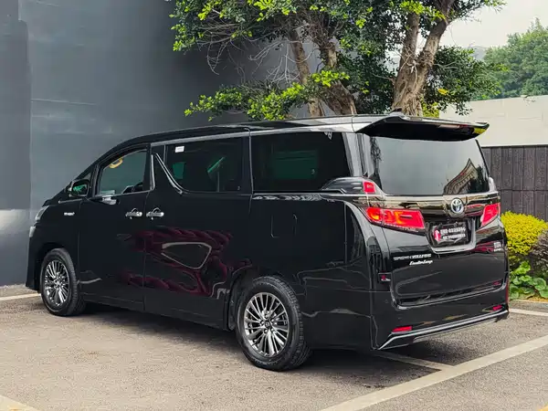 Toyota Vellfire 2021