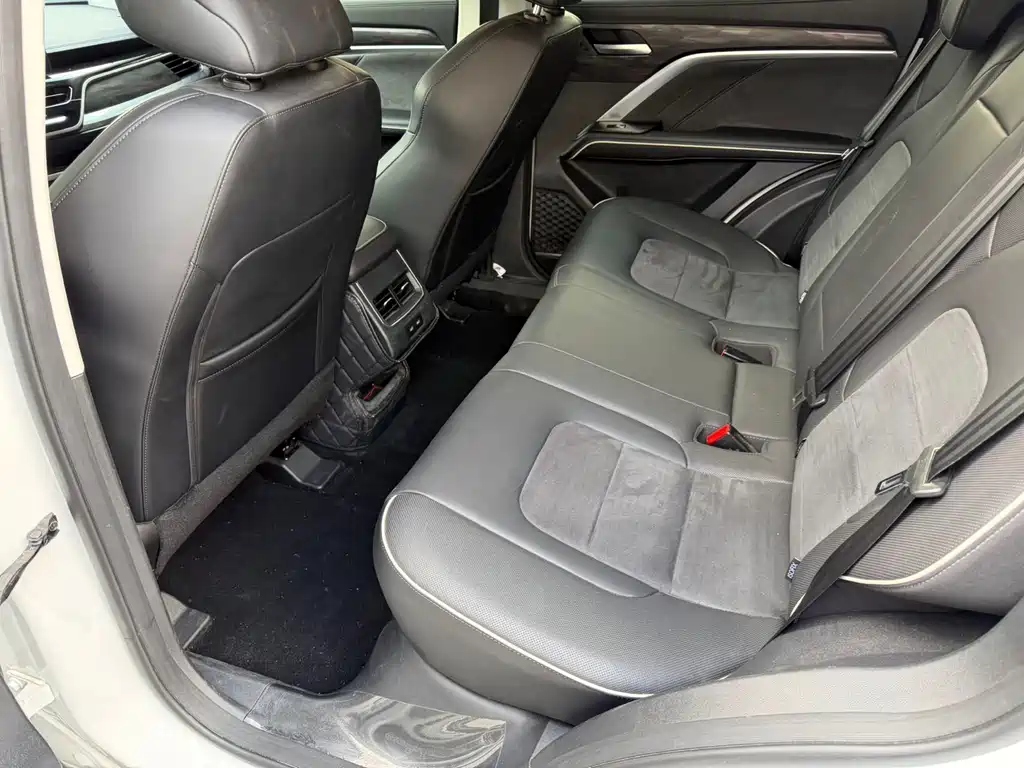 Haval H6 2023 — фото 11