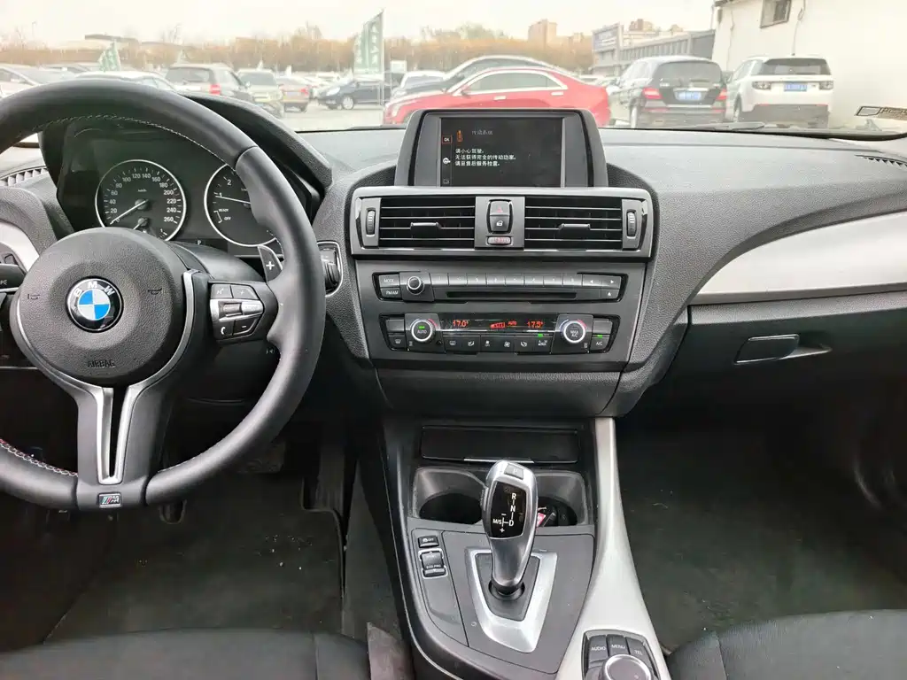 BMW 1 Series 2013 — фото 12