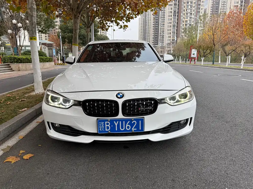 BMW 3 Series 2012 — фото 2