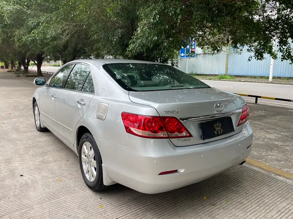 Toyota Camry 2007 — фото 10