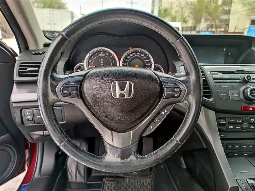 Honda Spirior 2014 — фото 12
