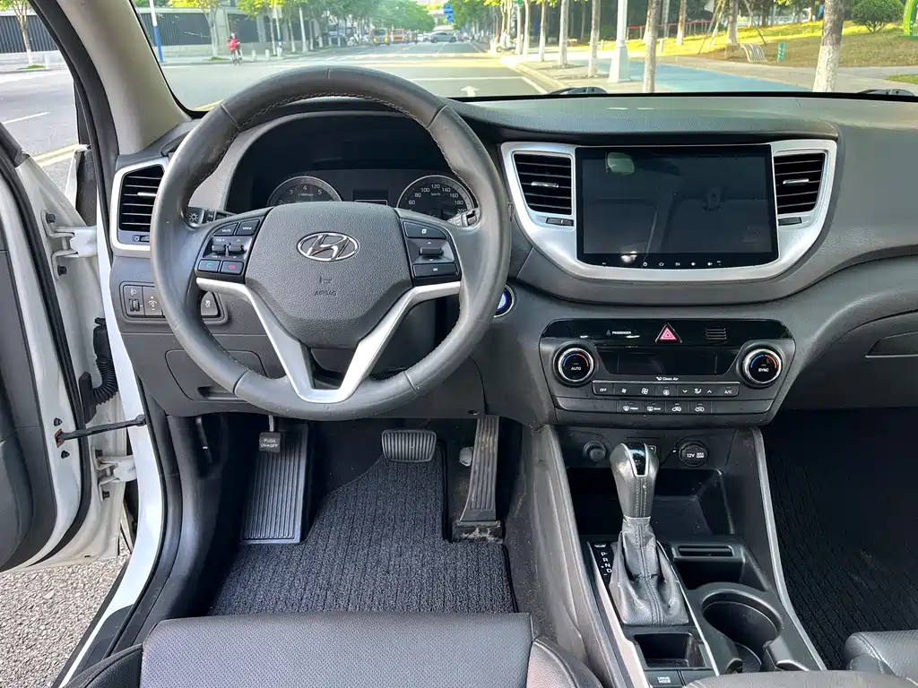 Hyundai Tucson 2017 — фото 5