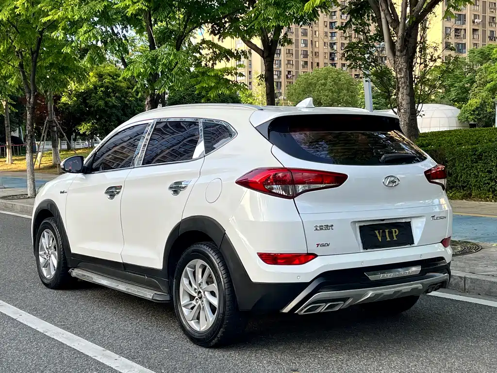 Hyundai Tucson 2017 — фото 10