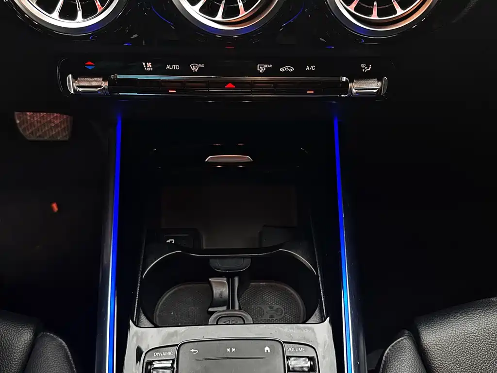 Mercedes-Benz GLA 2022 — фото 21
