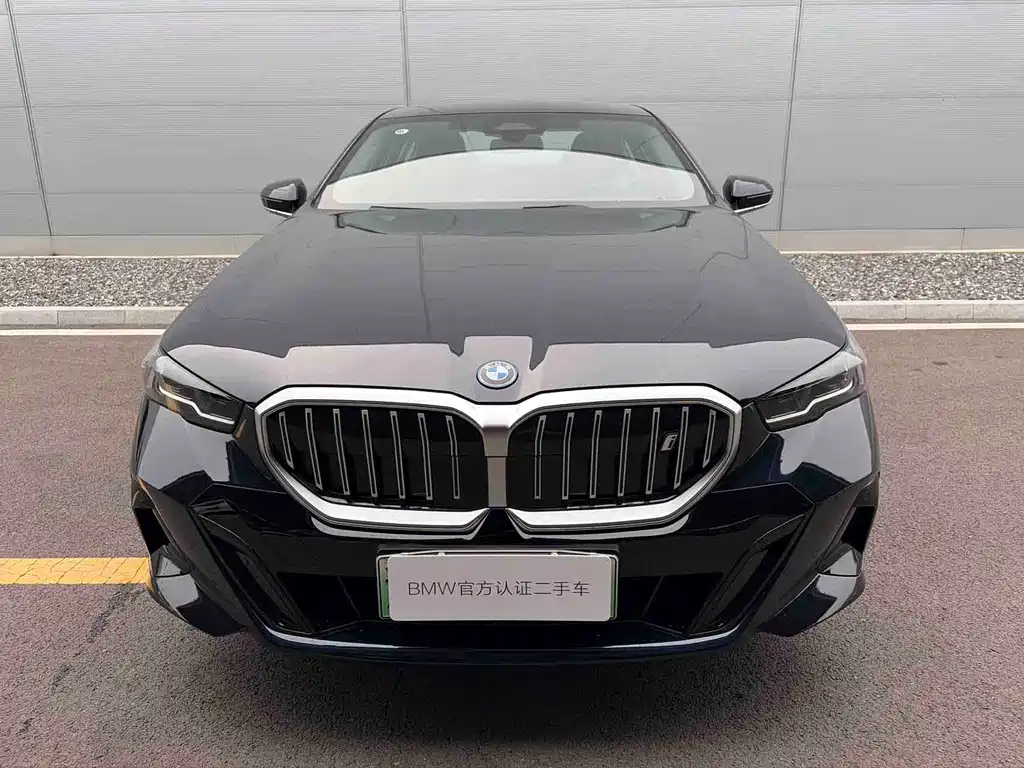 BMW i5 2025 — фото 2