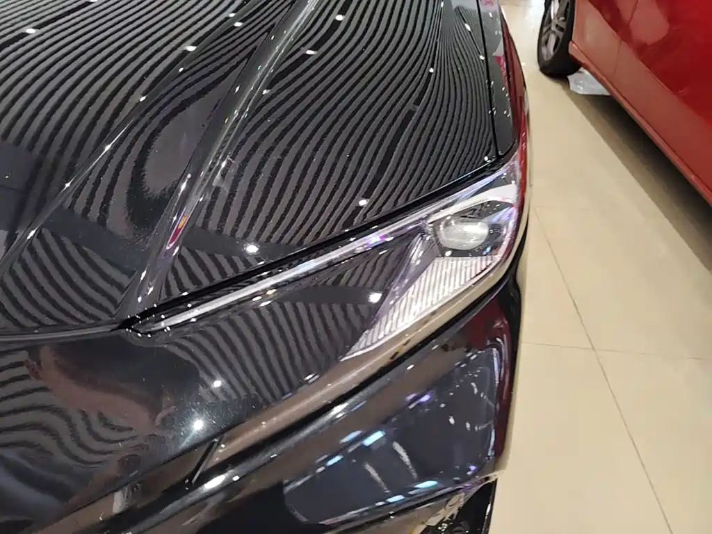 Toyota Camry 2025 — фото 24