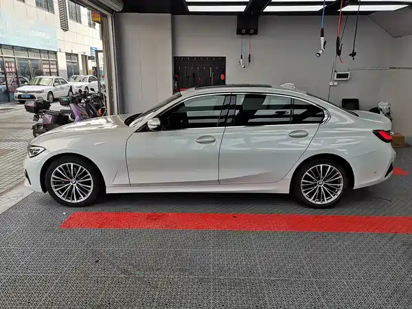 BMW 3 Series 2020