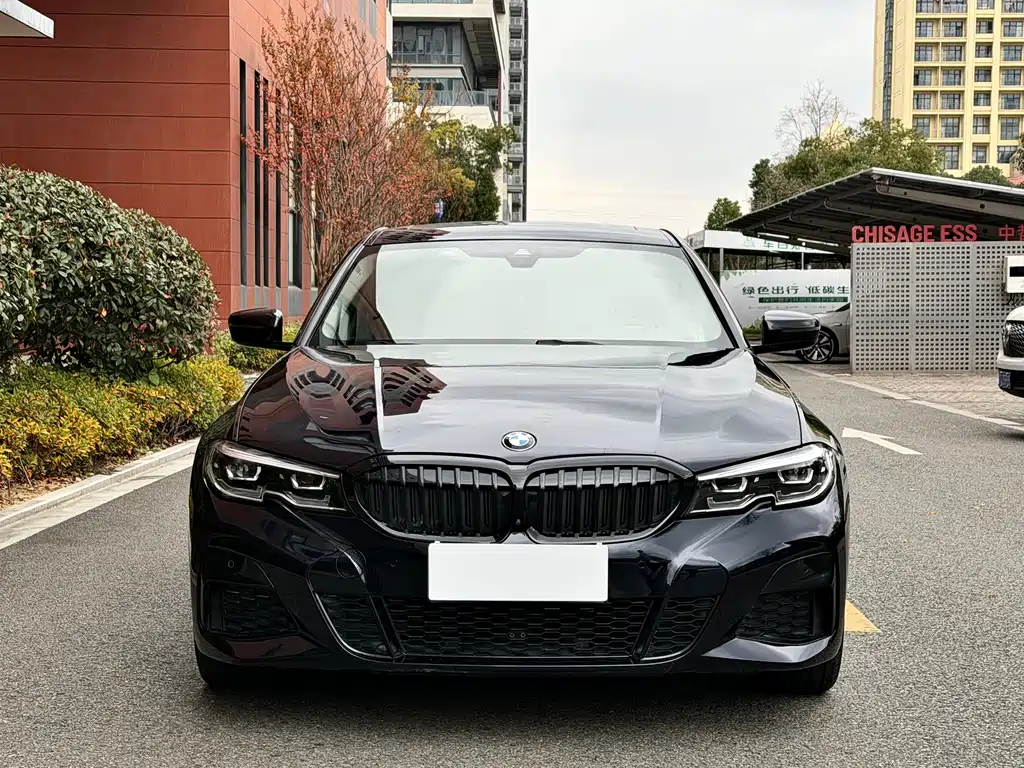 BMW 3 Series 2022
