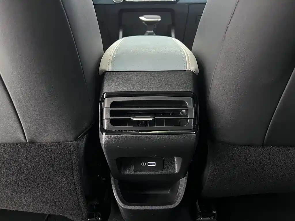 Geely Emgrand S 2023 — фото 14