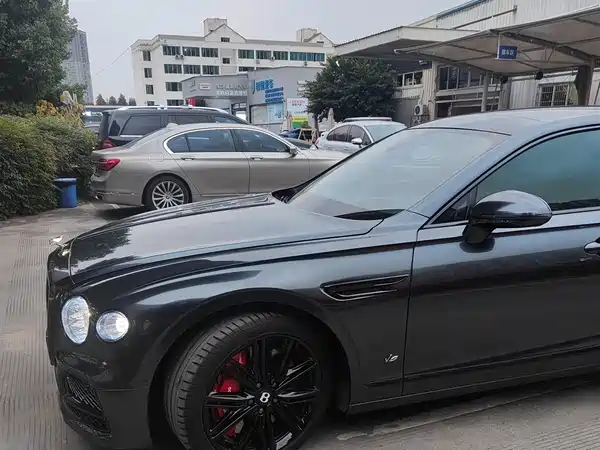 Bentley Flying Spur 2021