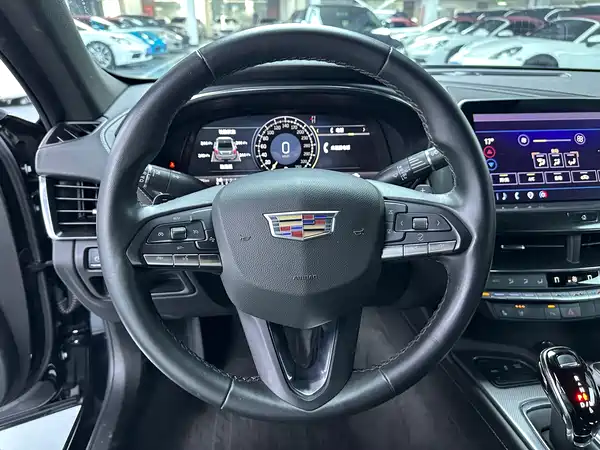 Cadillac CT5 2024