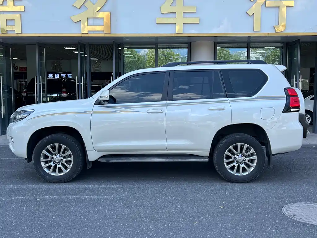 Toyota Prado 2019 — фото 3