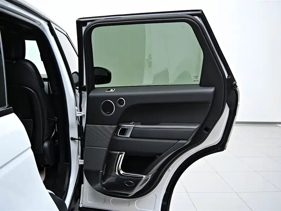 Land Rover Sport PHEV 2021 — фото 19