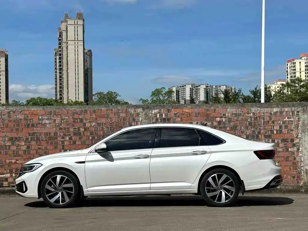 Volkswagen Sagitar 2024