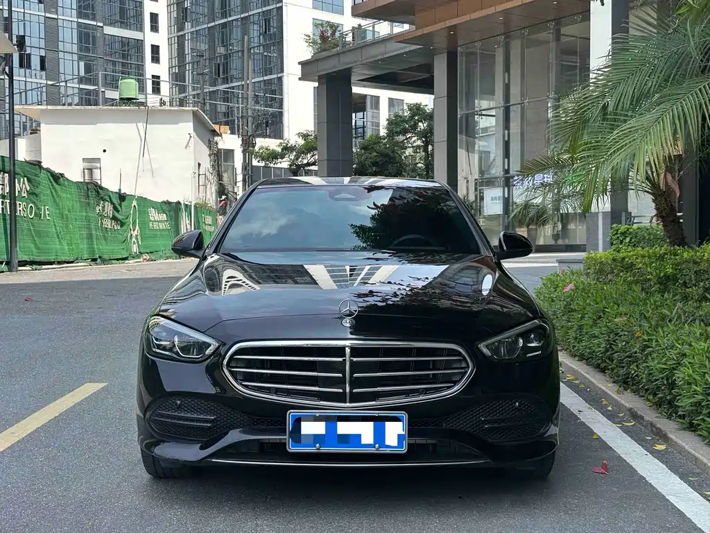 Mercedes-Benz C-Class 2023