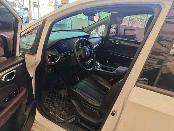 GAC Trumpchi M6 2022