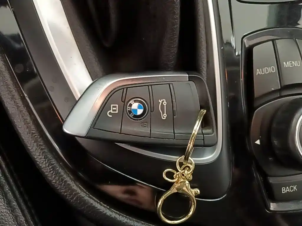 BMW 2 Series Station Wagon 2018 — фото 9