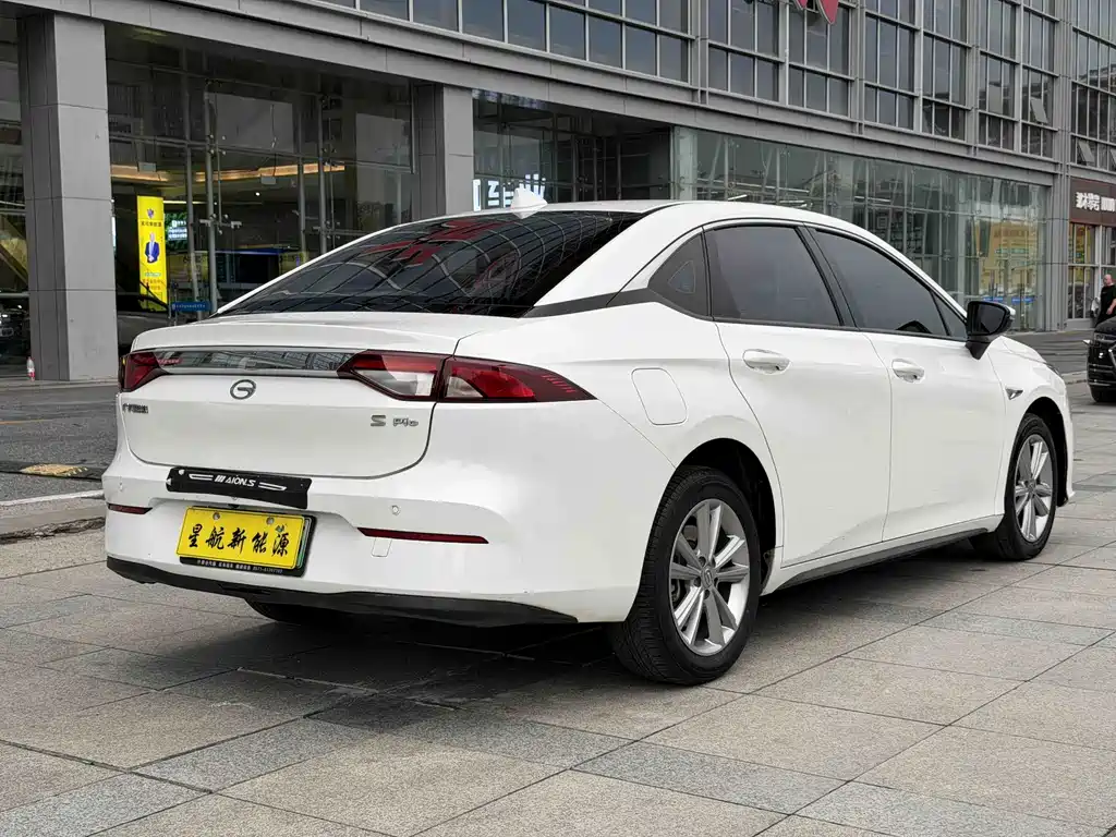 Aion S 2022