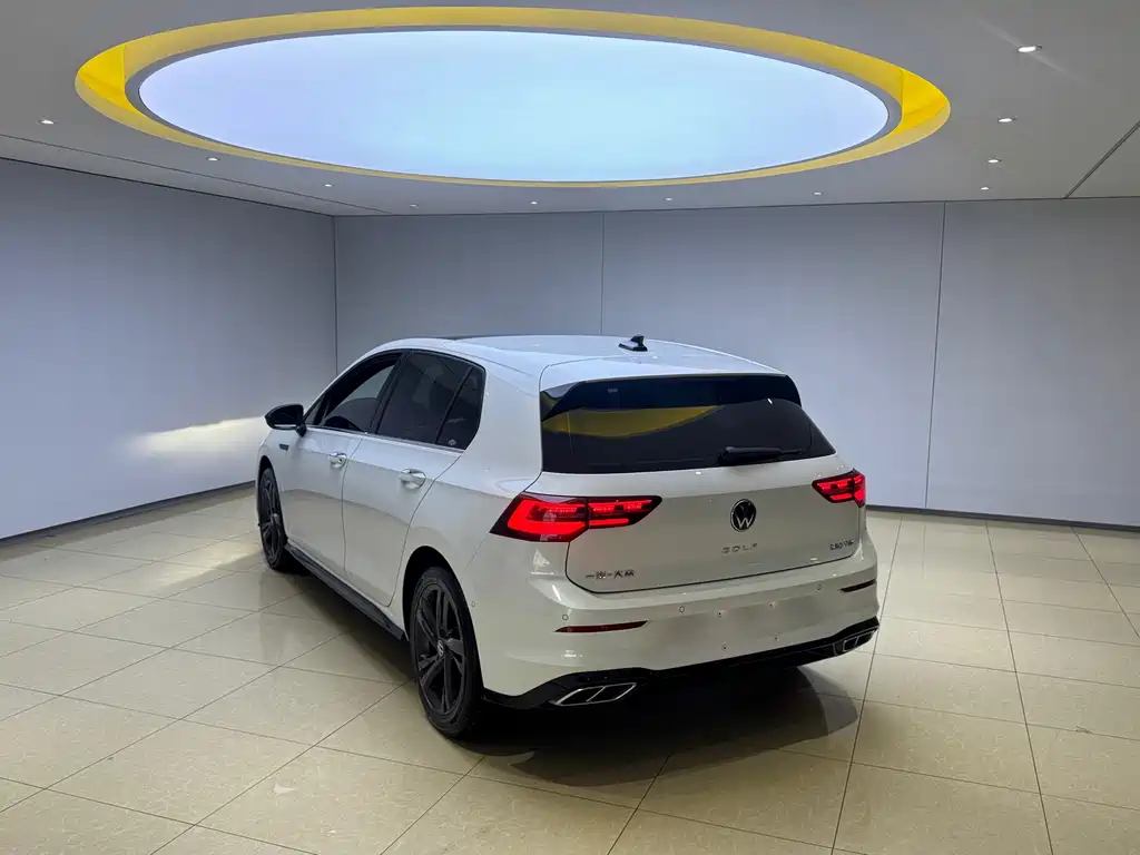 Volkswagen Golf 2022