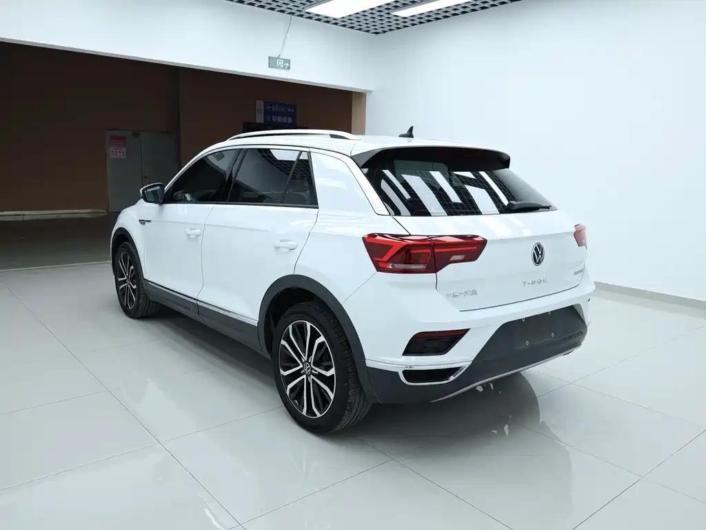 Volkswagen T-Roc 2022 — фото 3