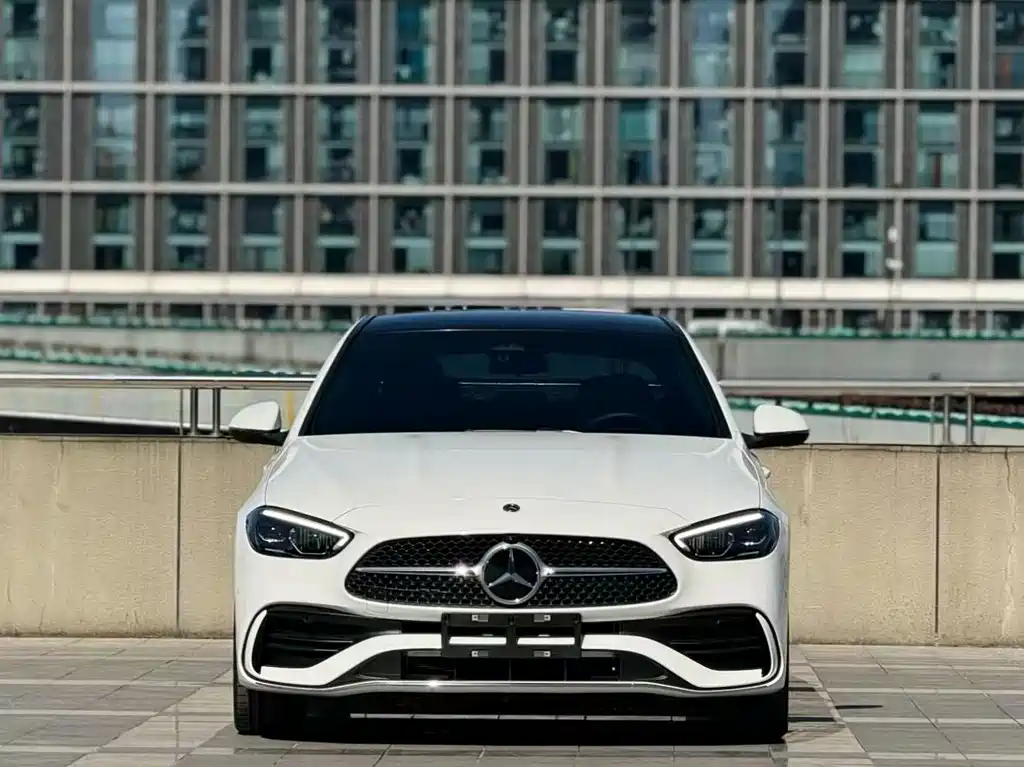 Mercedes-Benz C-Class 2024 — фото 2