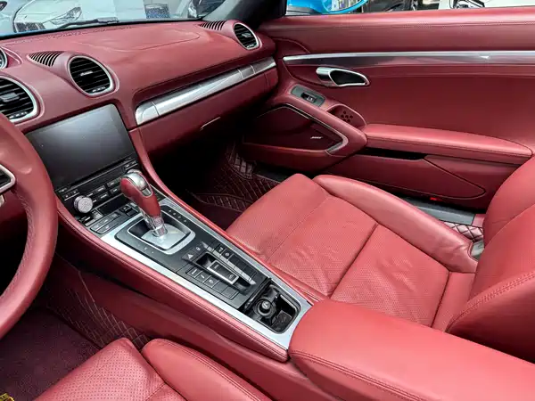 Porsche 718 2017