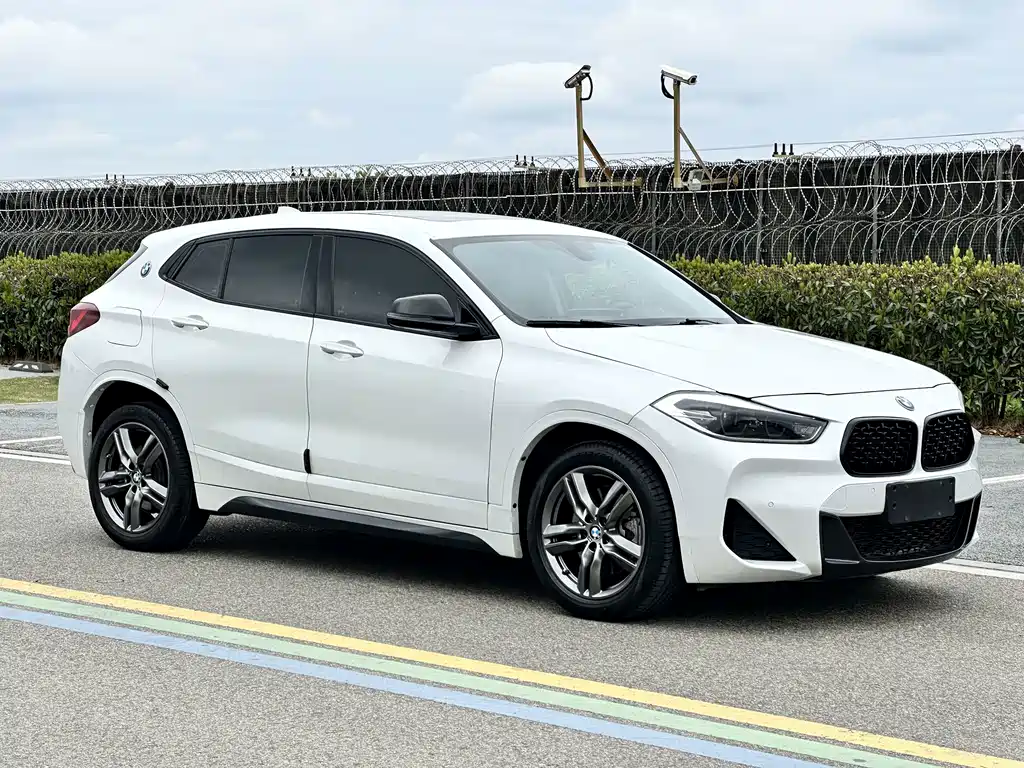 BMW X2 2023 — фото 2