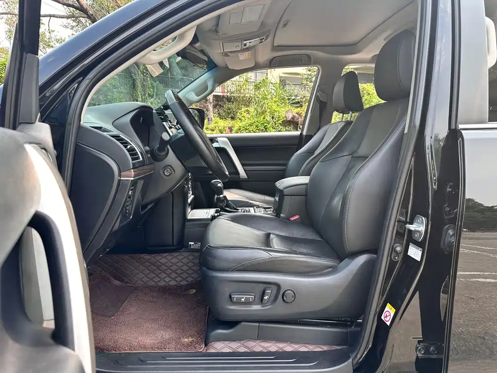 Toyota Prado 2018 — фото 11