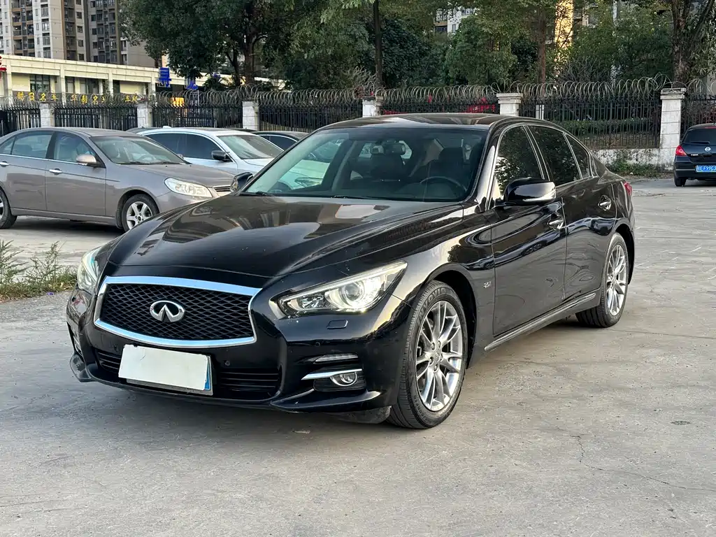 Infiniti Q50L 2017