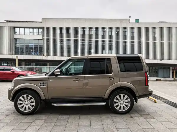Land Rover Discovery 2015