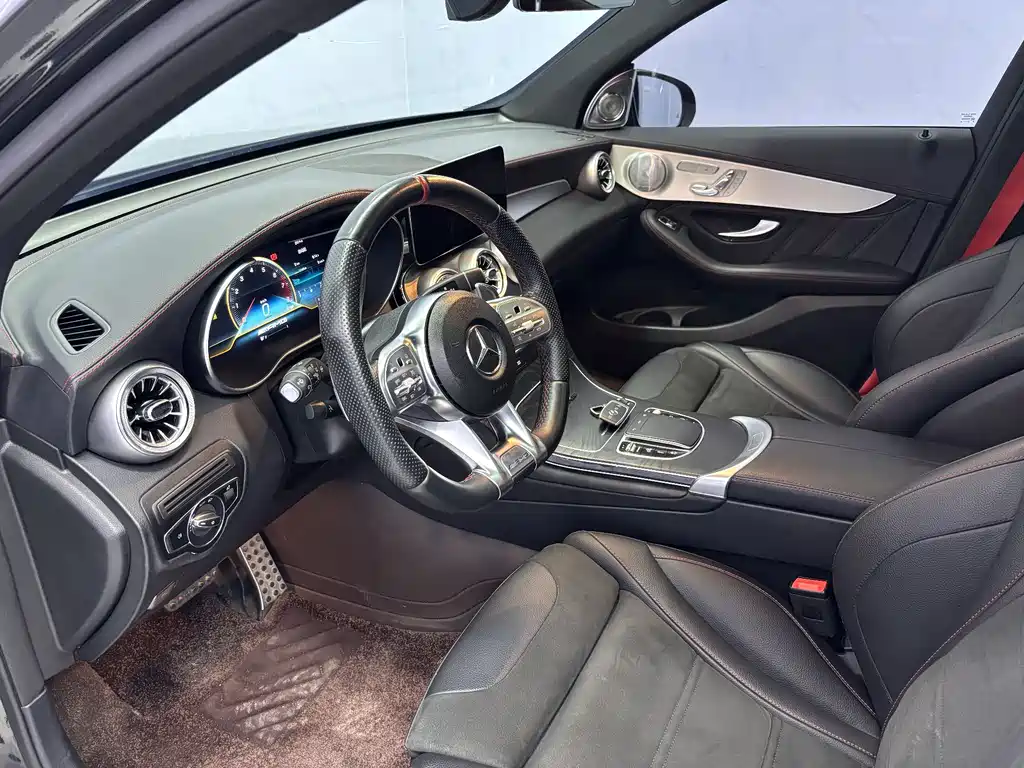Mercedes-Benz GLC AMG 2022 — фото 12