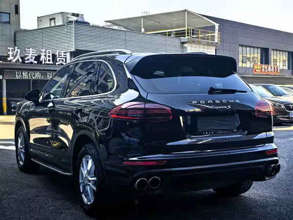 Porsche Cayenne 2016