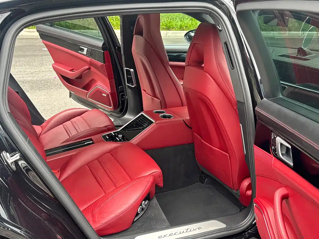 Porsche Panamera New Energy 2019 — фото 16