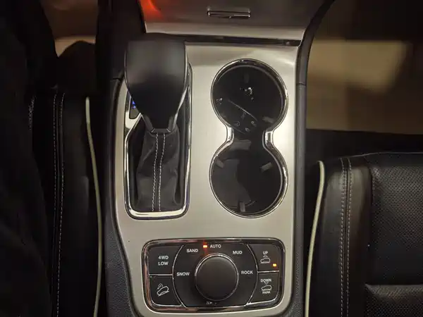 Jeep Grand Cherokee 2016