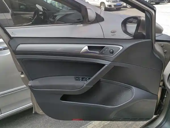 Volkswagen Golf 2014