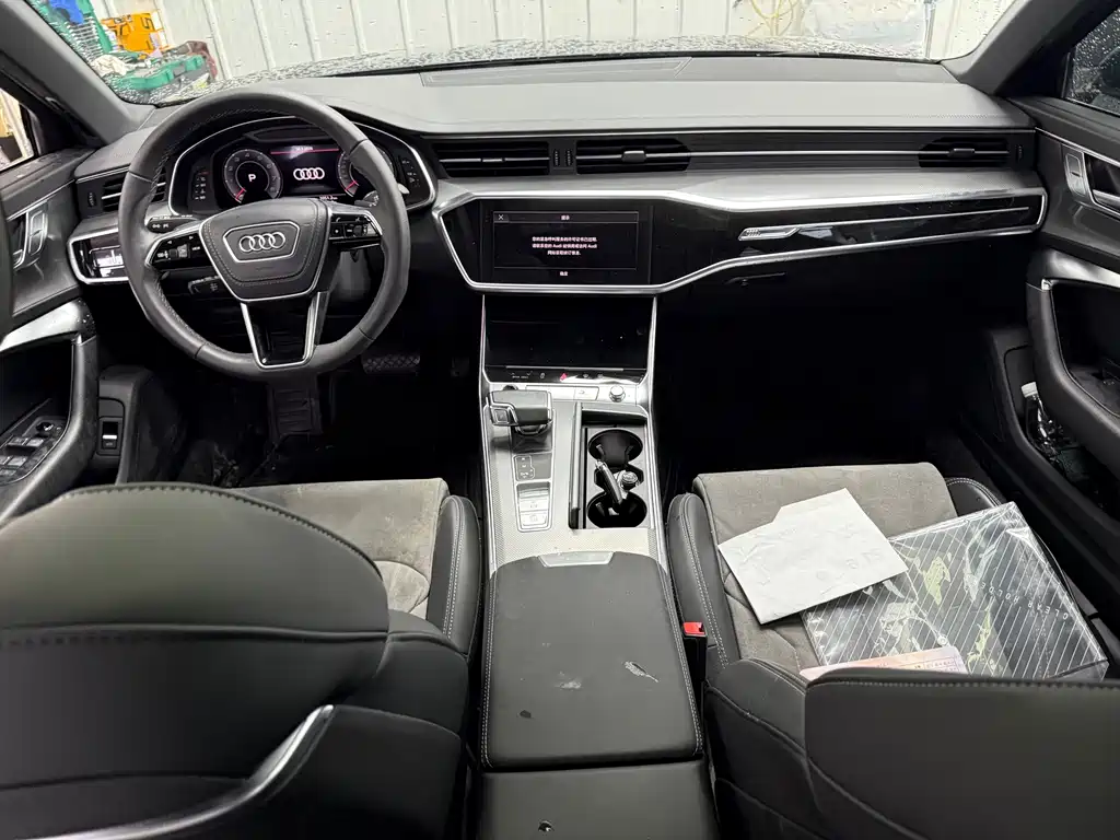 Audi A6L 2023