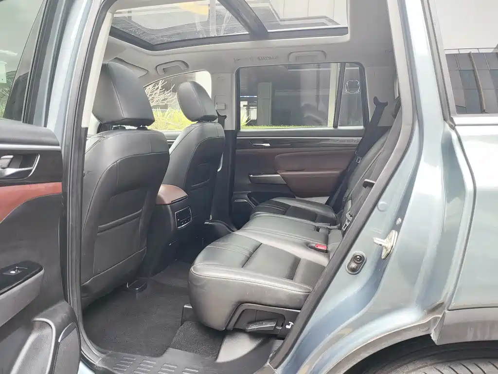 GAC Motor Trumpchi GS8 2018 — фото 10