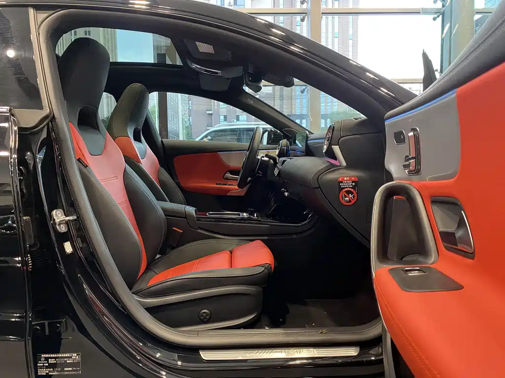 Mercedes-Benz CLA AMG 2025 — фото 13