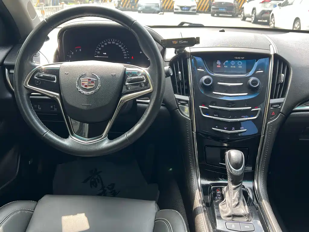 Cadillac ATS-L 2015 — фото 16