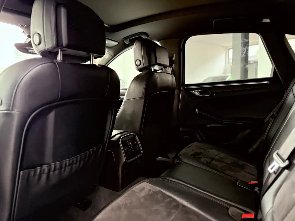 Porsche Macan 2015 — фото 10